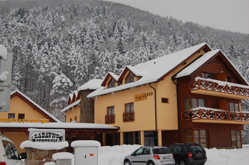 Отель Country Saloon Bela Экстерьер фото